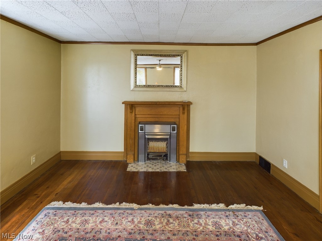 1915 Spring Street