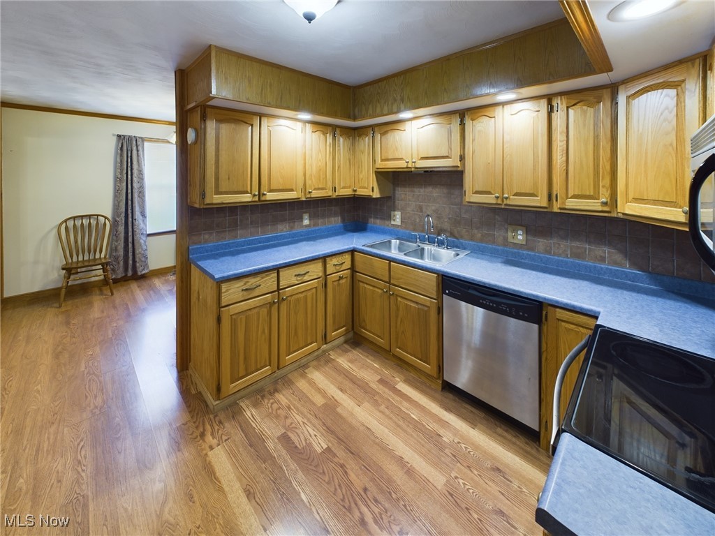 2218 Lindy Circle