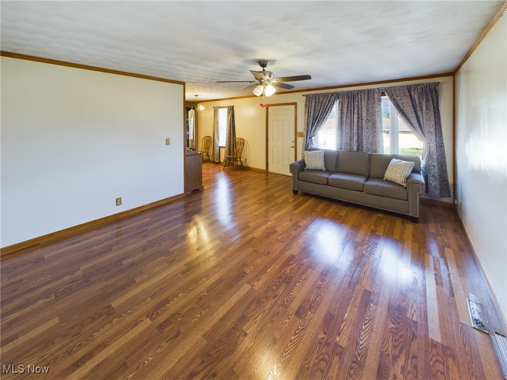 2218 Lindy Circle