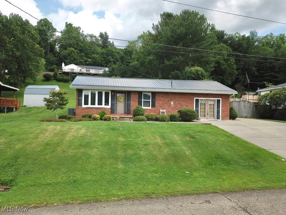 2218 Lindy Circle