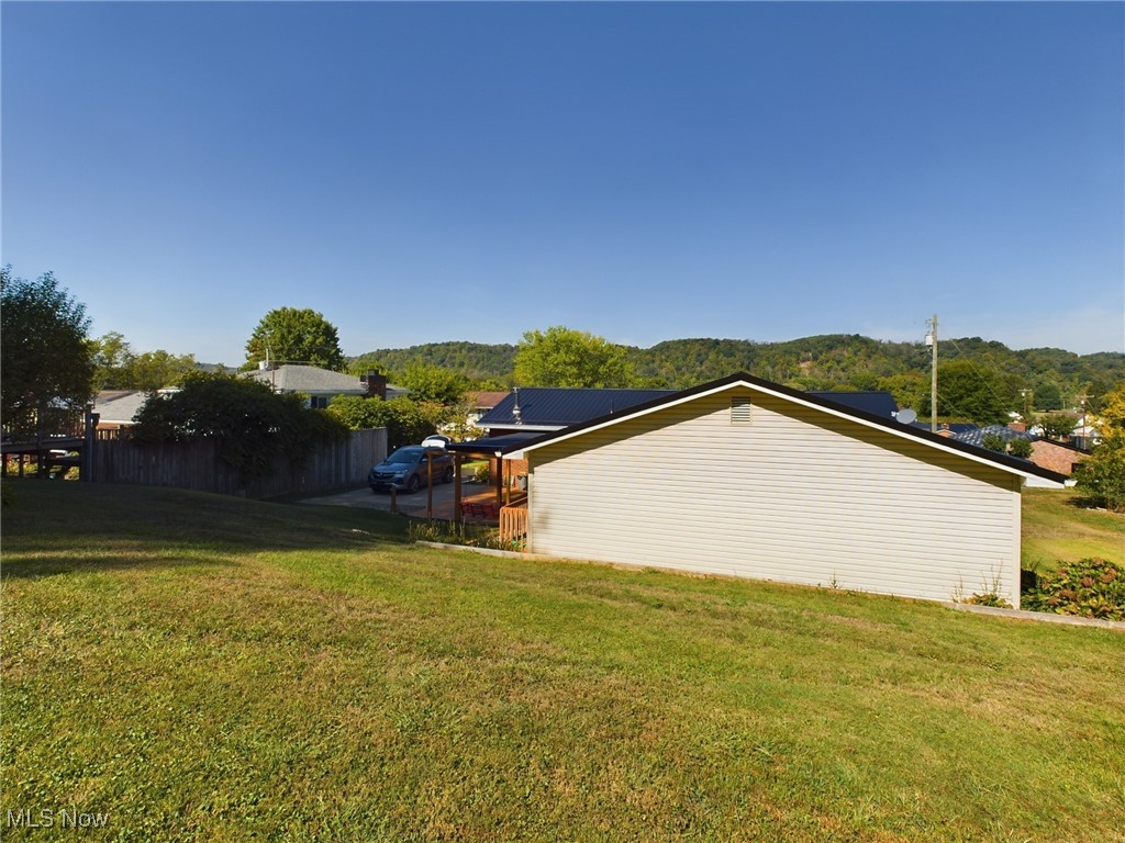 2218 Lindy Circle