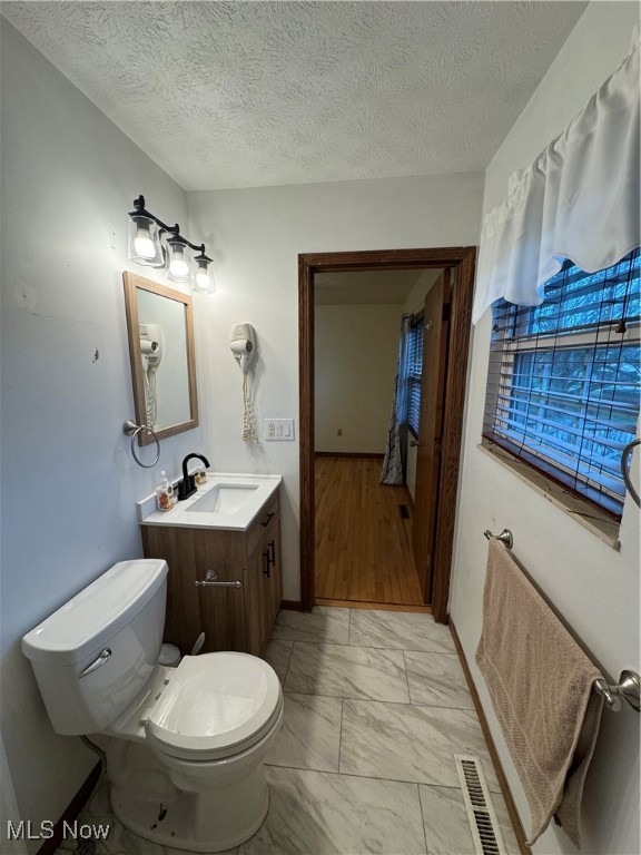 233 Walnut Grove