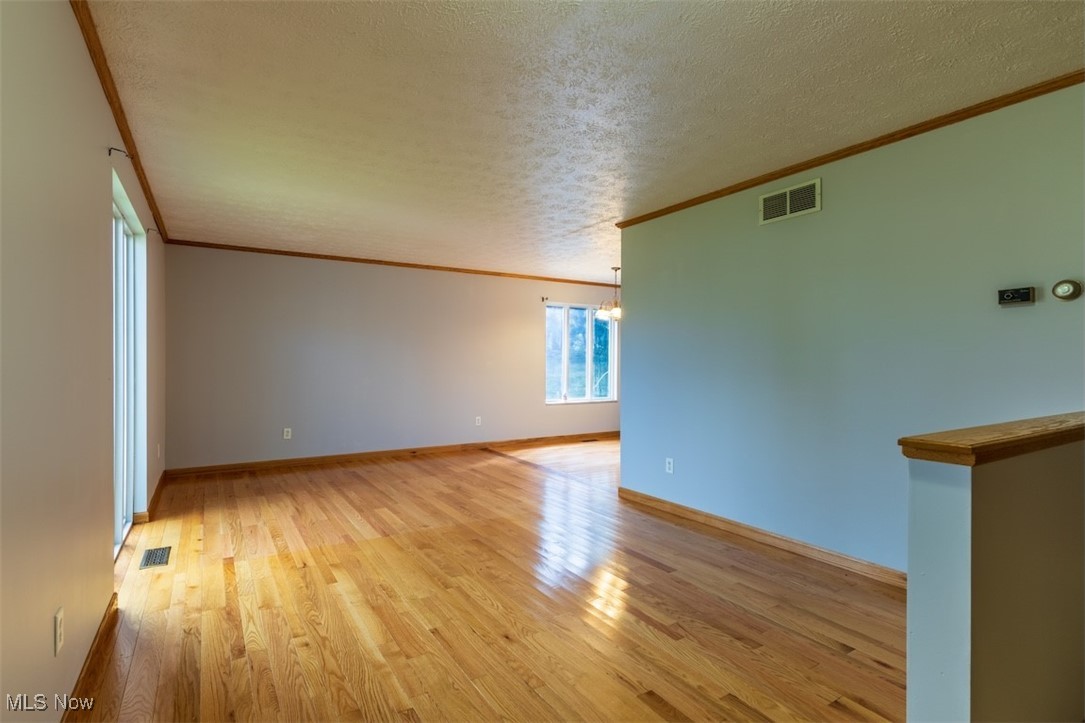 2404 Mount Vernon Circle