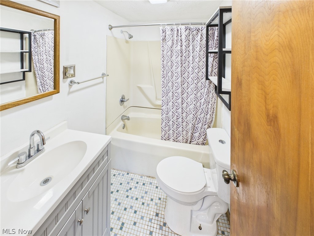 56 N Meadowlark Drive