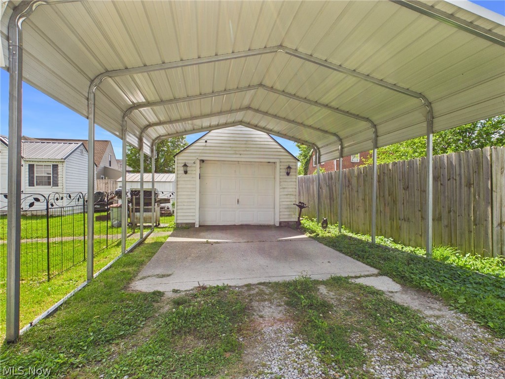 806 Elder Street