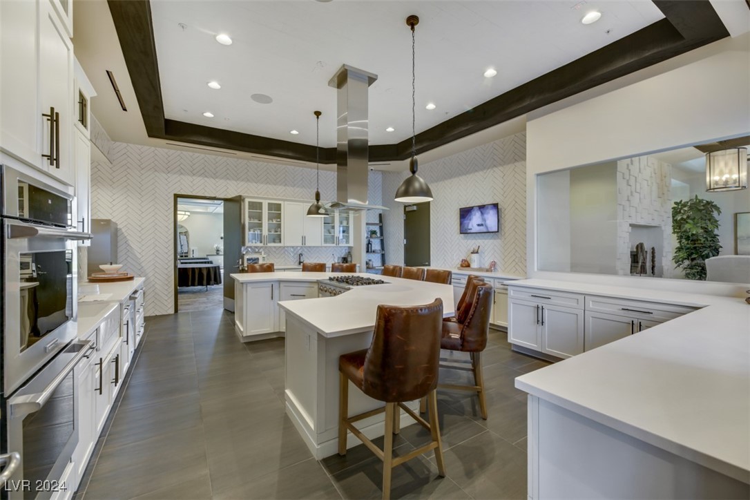 747 Armstrong Hills Street