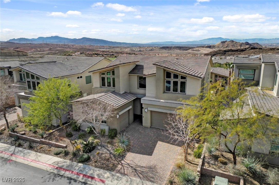 3 Hilltop Crest Street