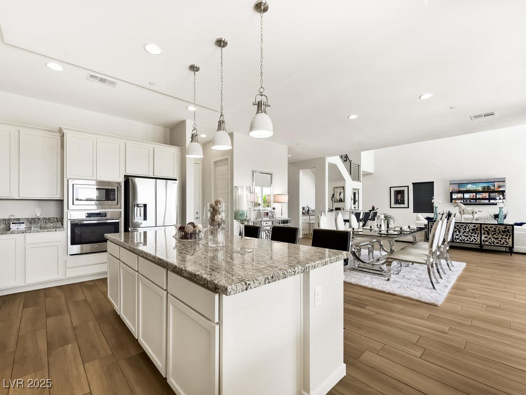 3 Hilltop Crest Street