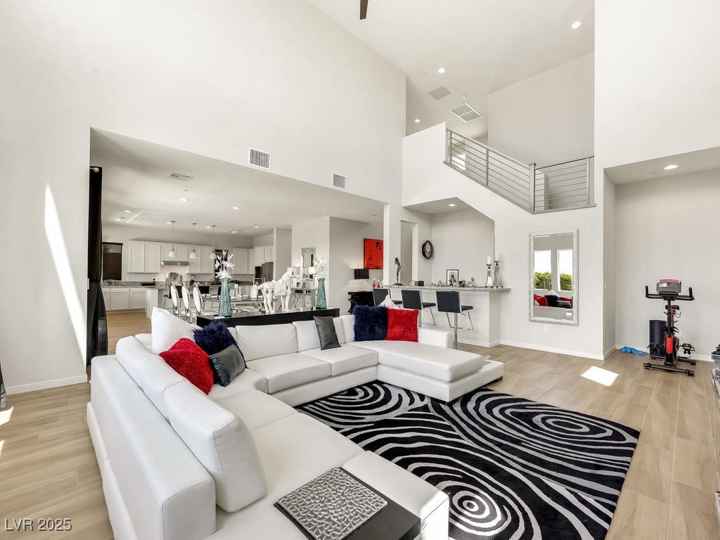 3 Hilltop Crest Street