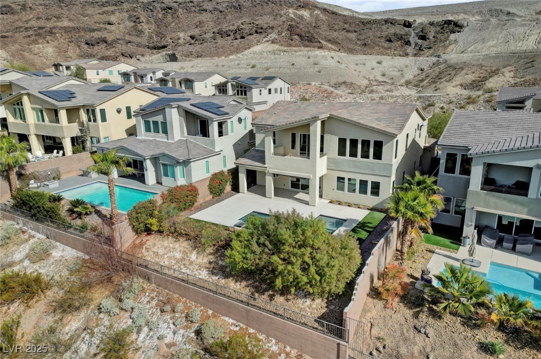 3 Hilltop Crest Street