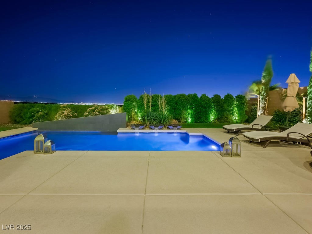 3 Hilltop Crest Street
