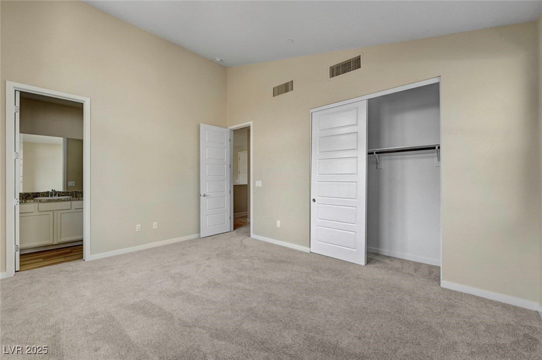 3 Hilltop Crest Street