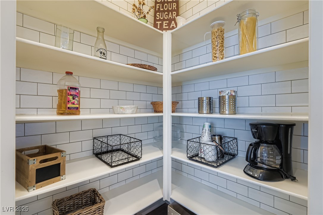 11002 Elk Sands Road