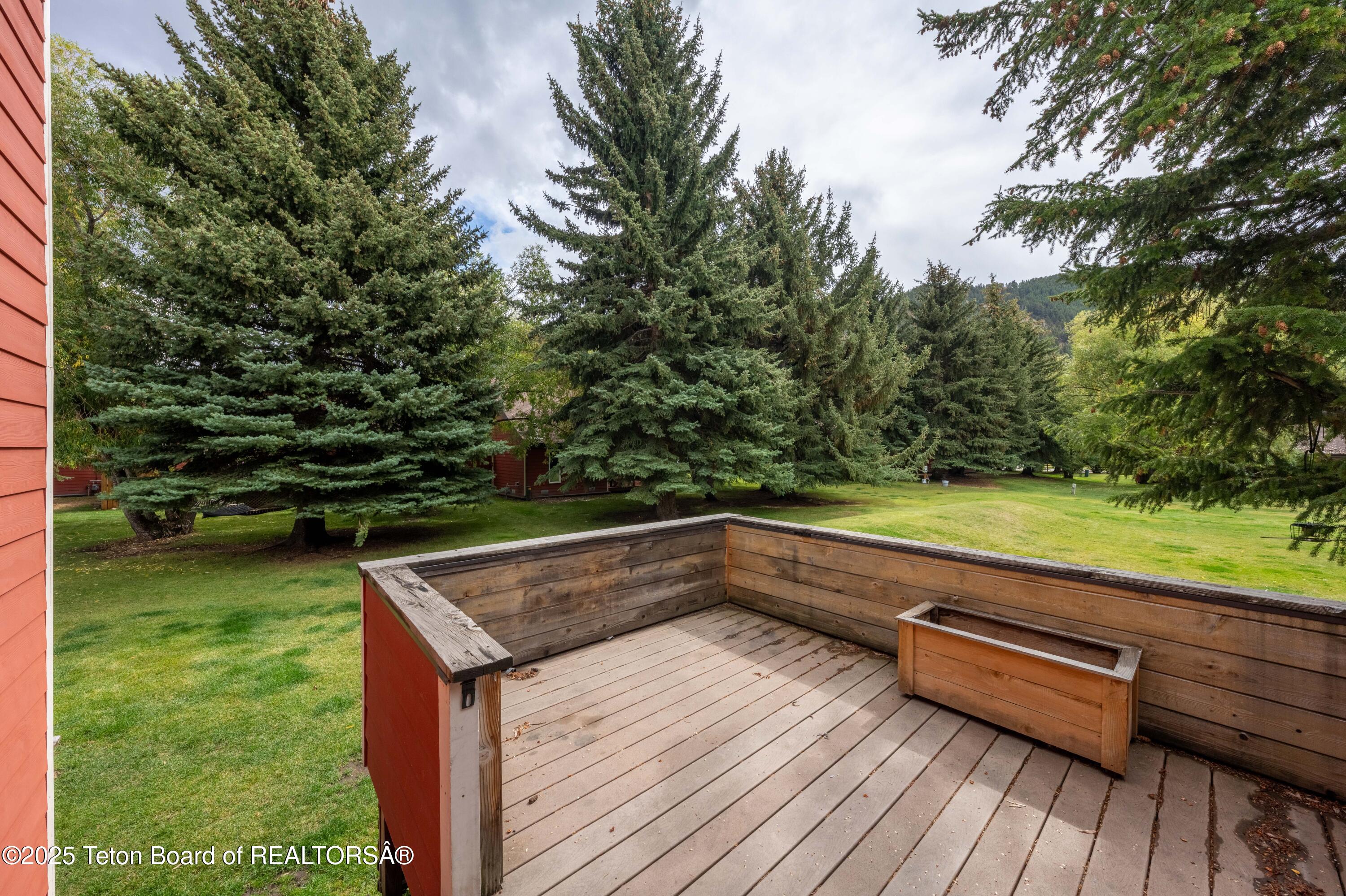 1040 SMITH Lane, 46