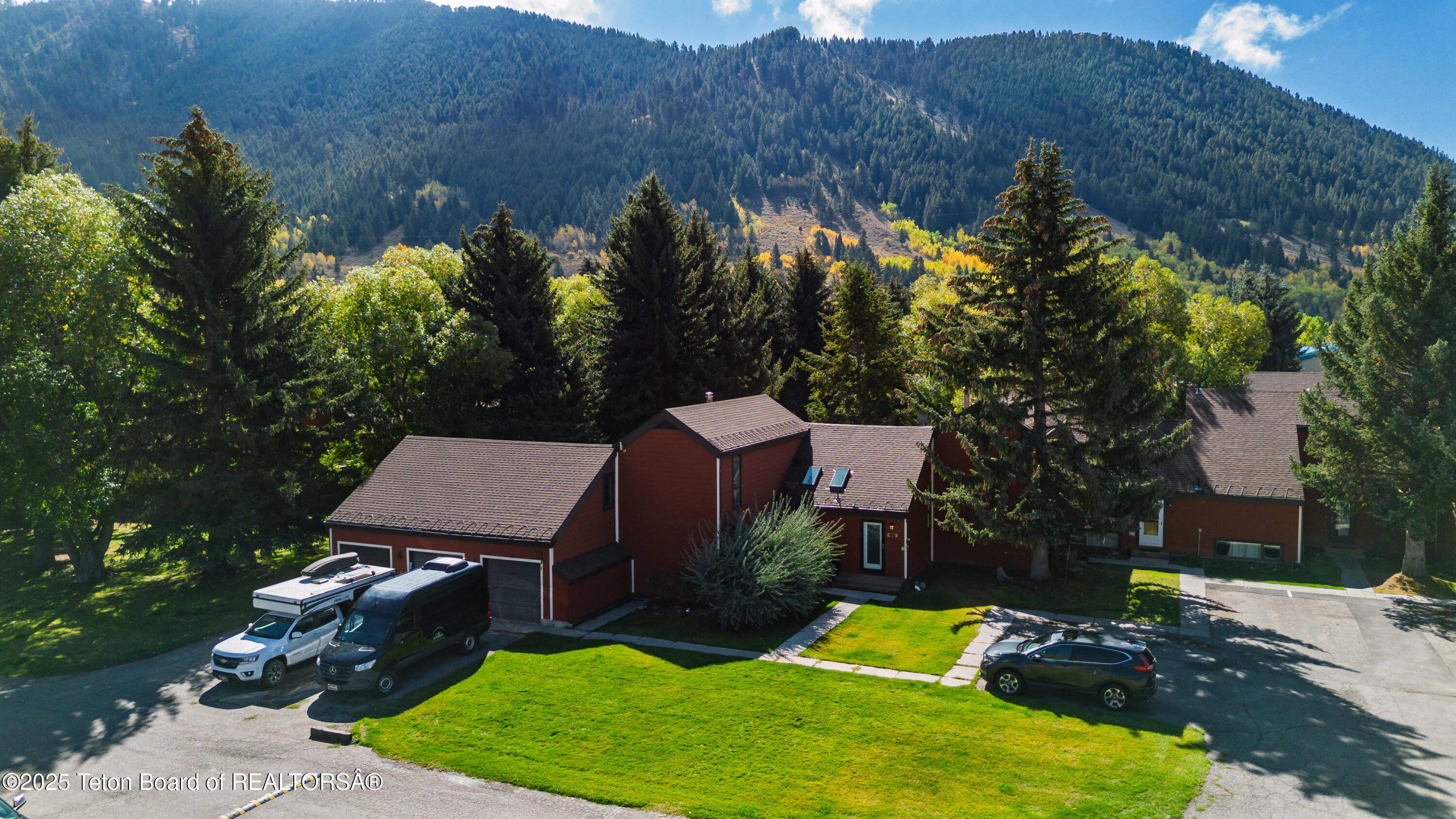 1040 SMITH Lane, 46