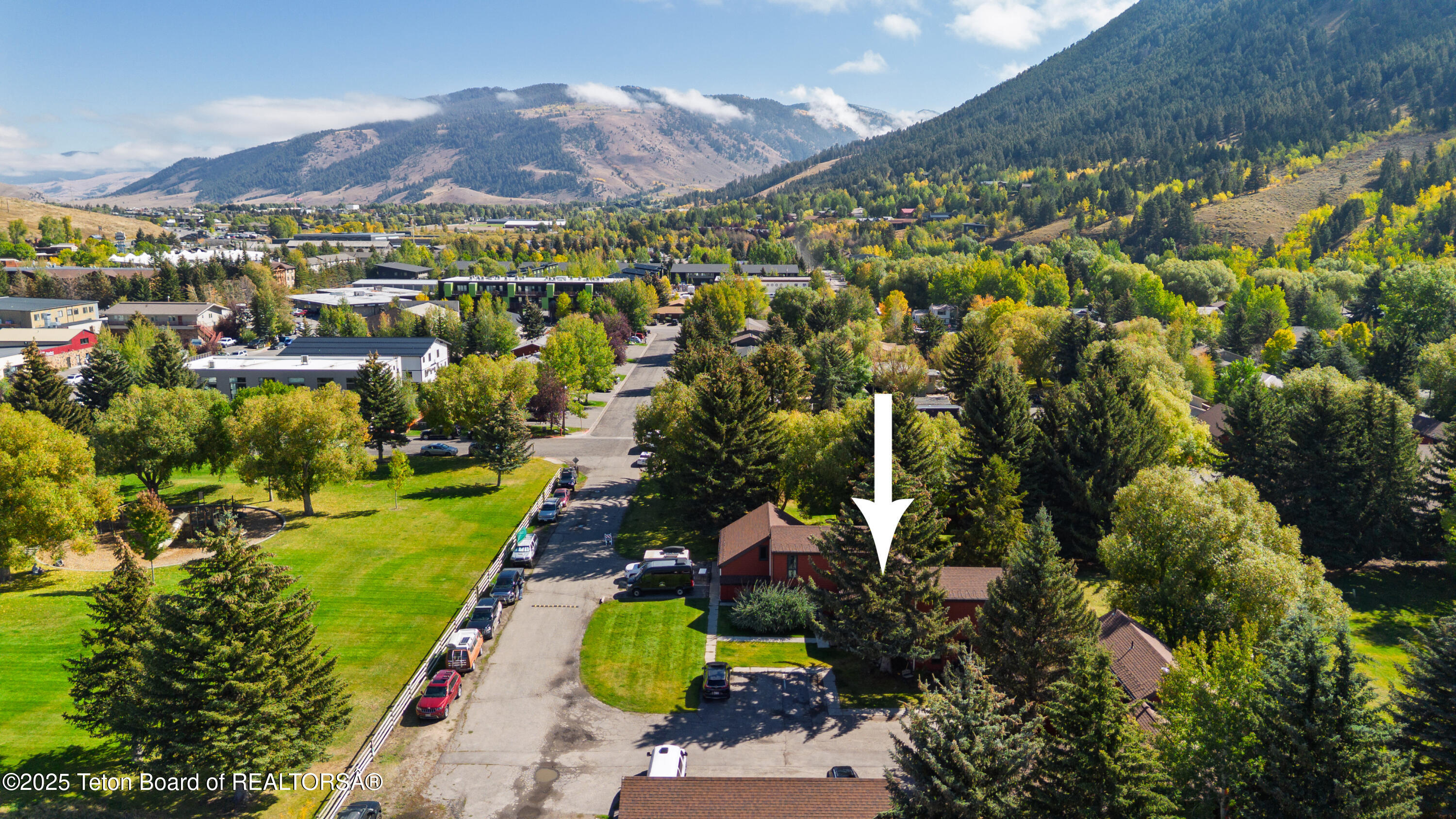 1040 SMITH Lane, 46