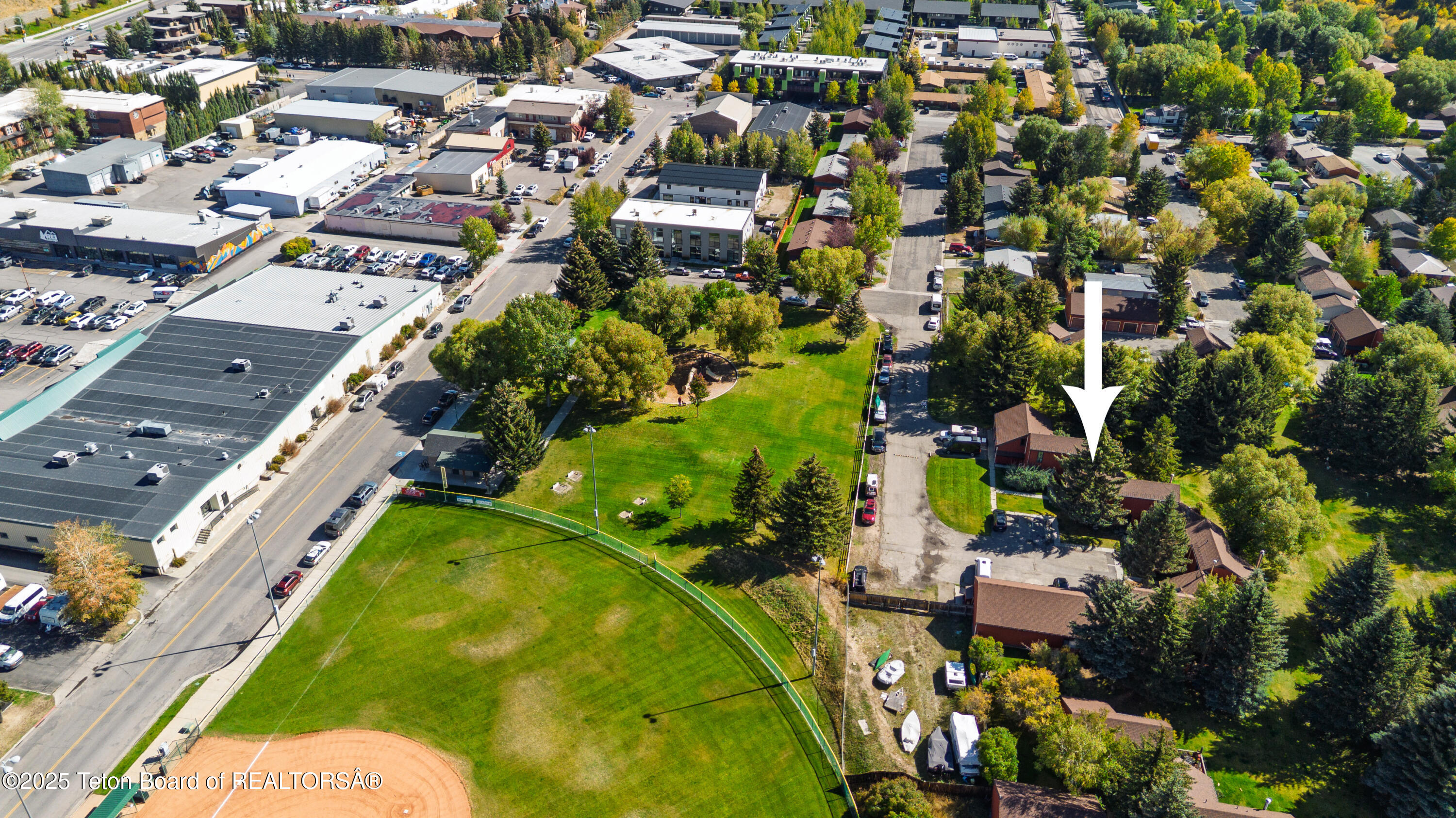 1040 SMITH Lane, 46