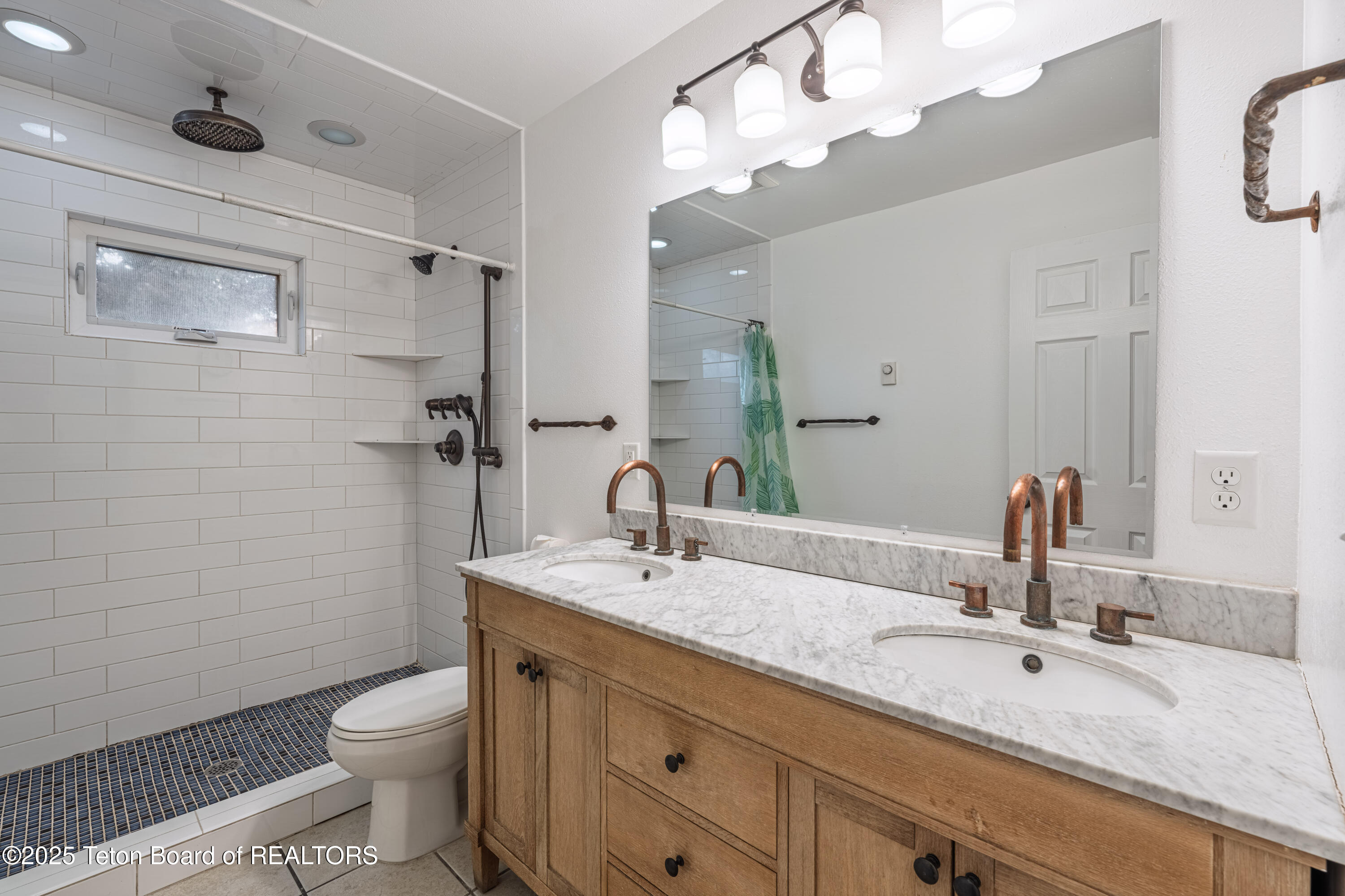 400 POWDERHORN Lane 67