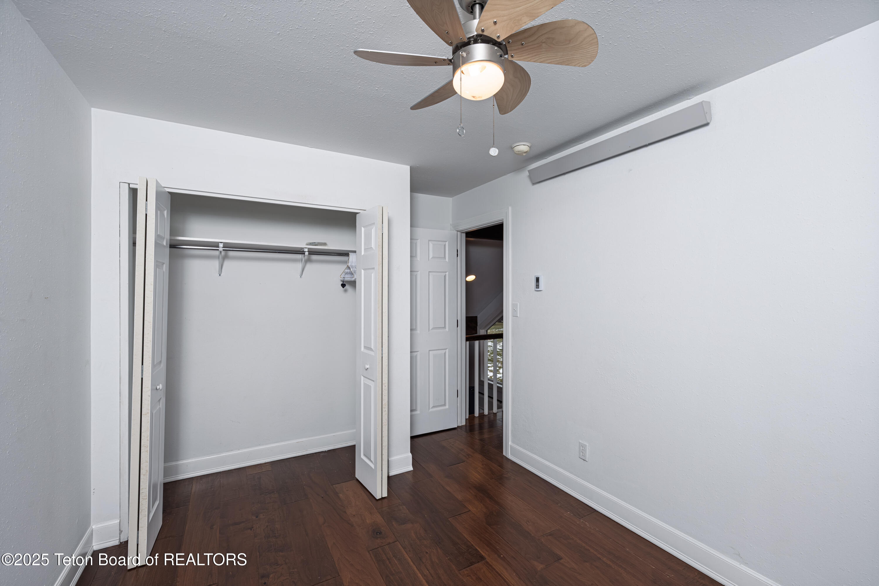 400 POWDERHORN Lane 67