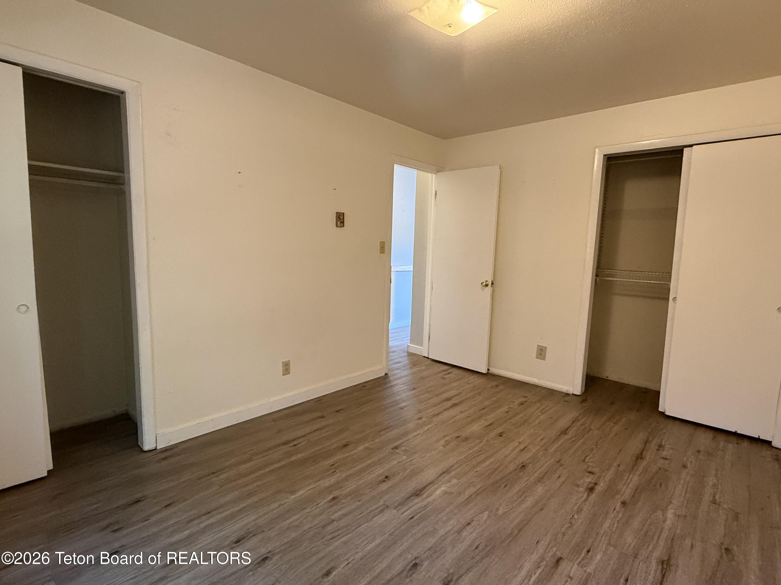 130 E KELLY Avenue 15