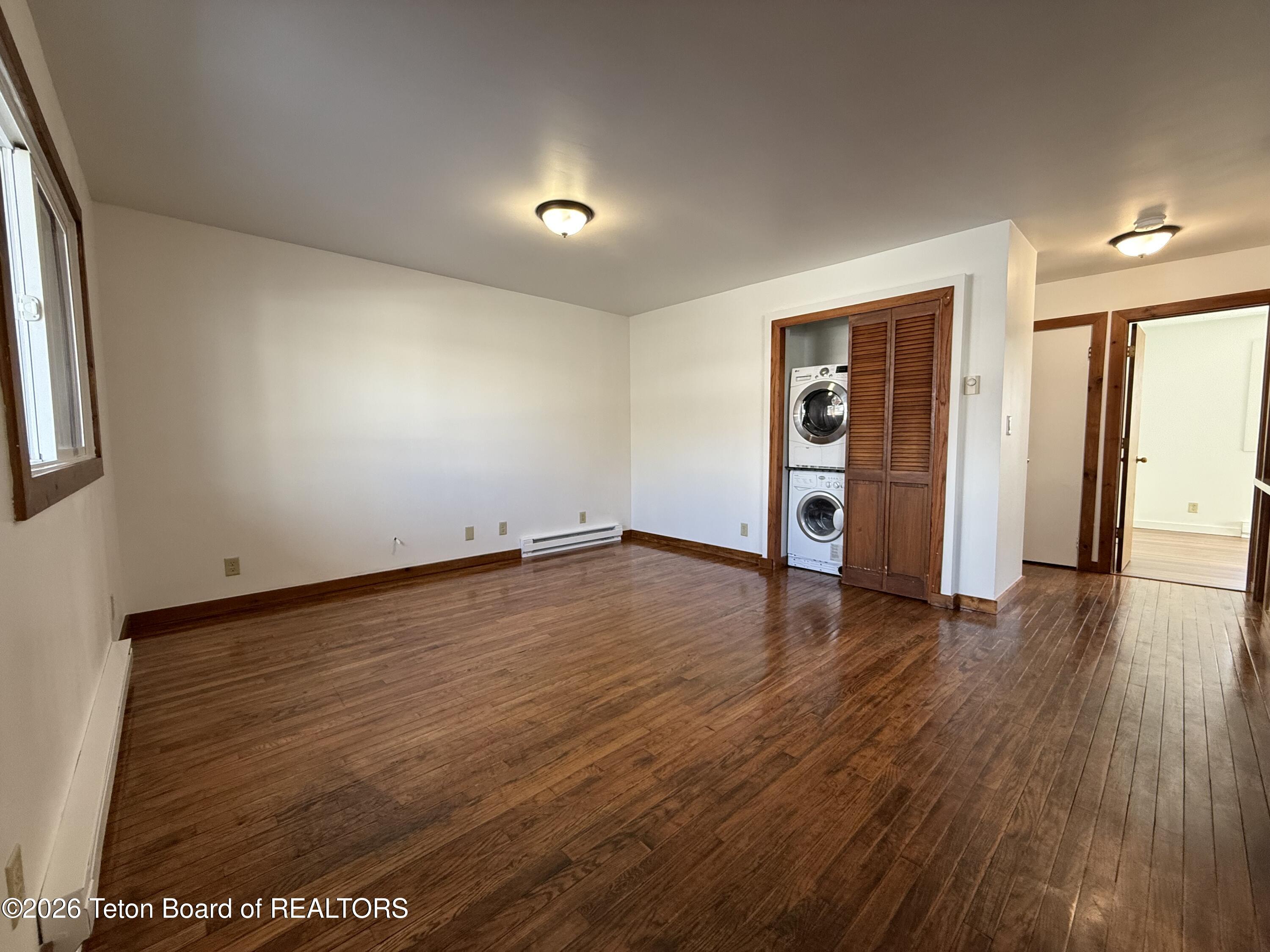 130 E KELLY Avenue 11