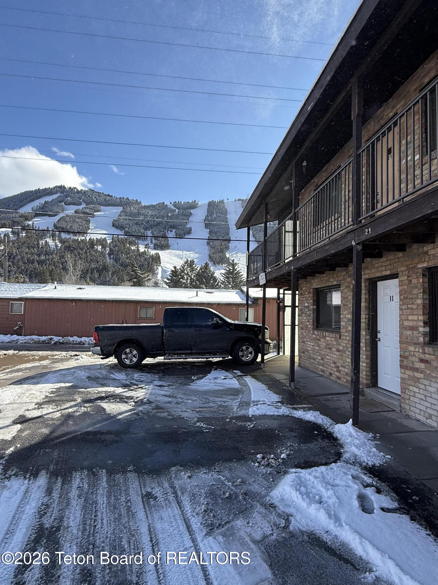 130 E KELLY Avenue 11