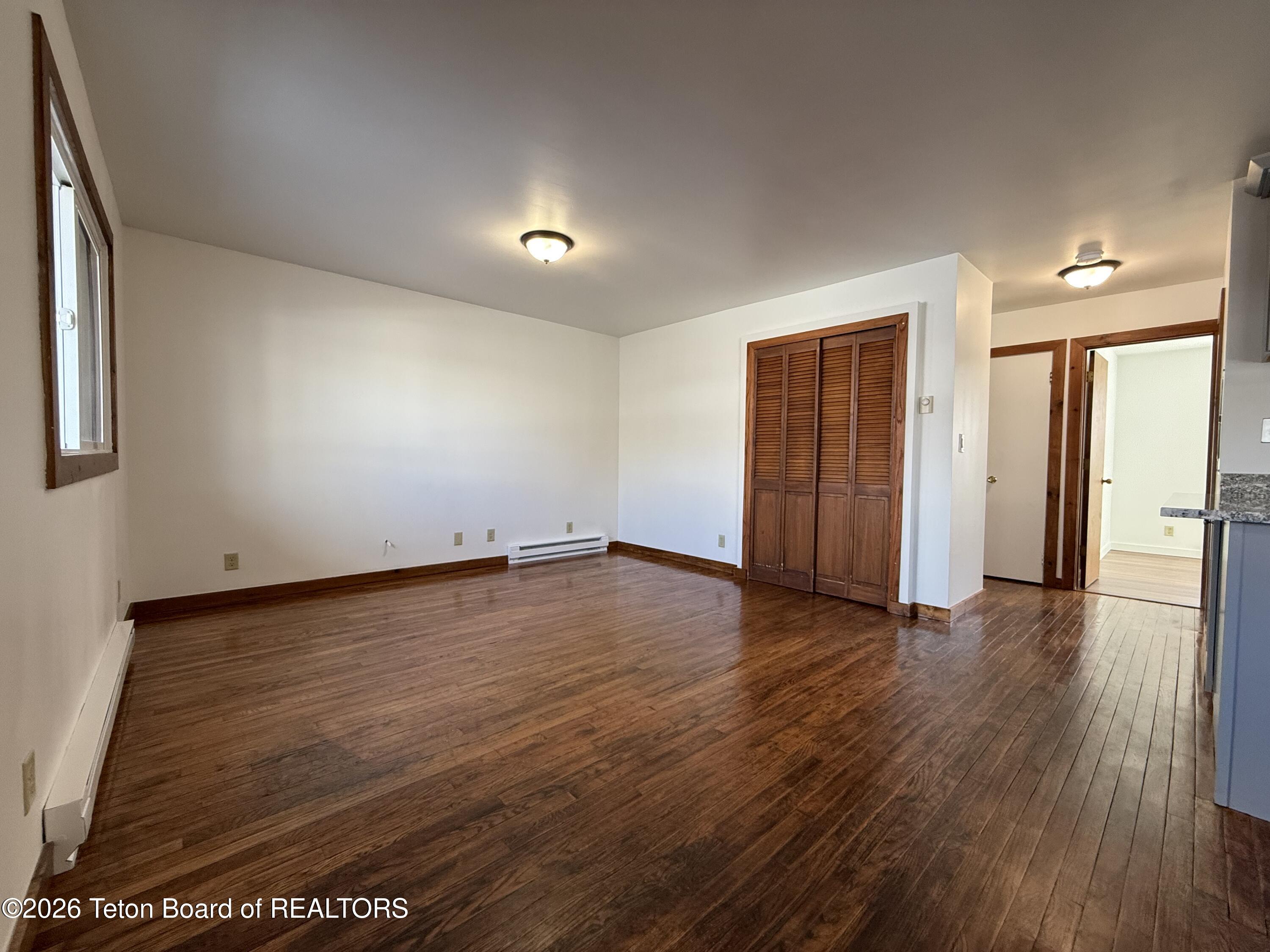 130 E KELLY Avenue 11