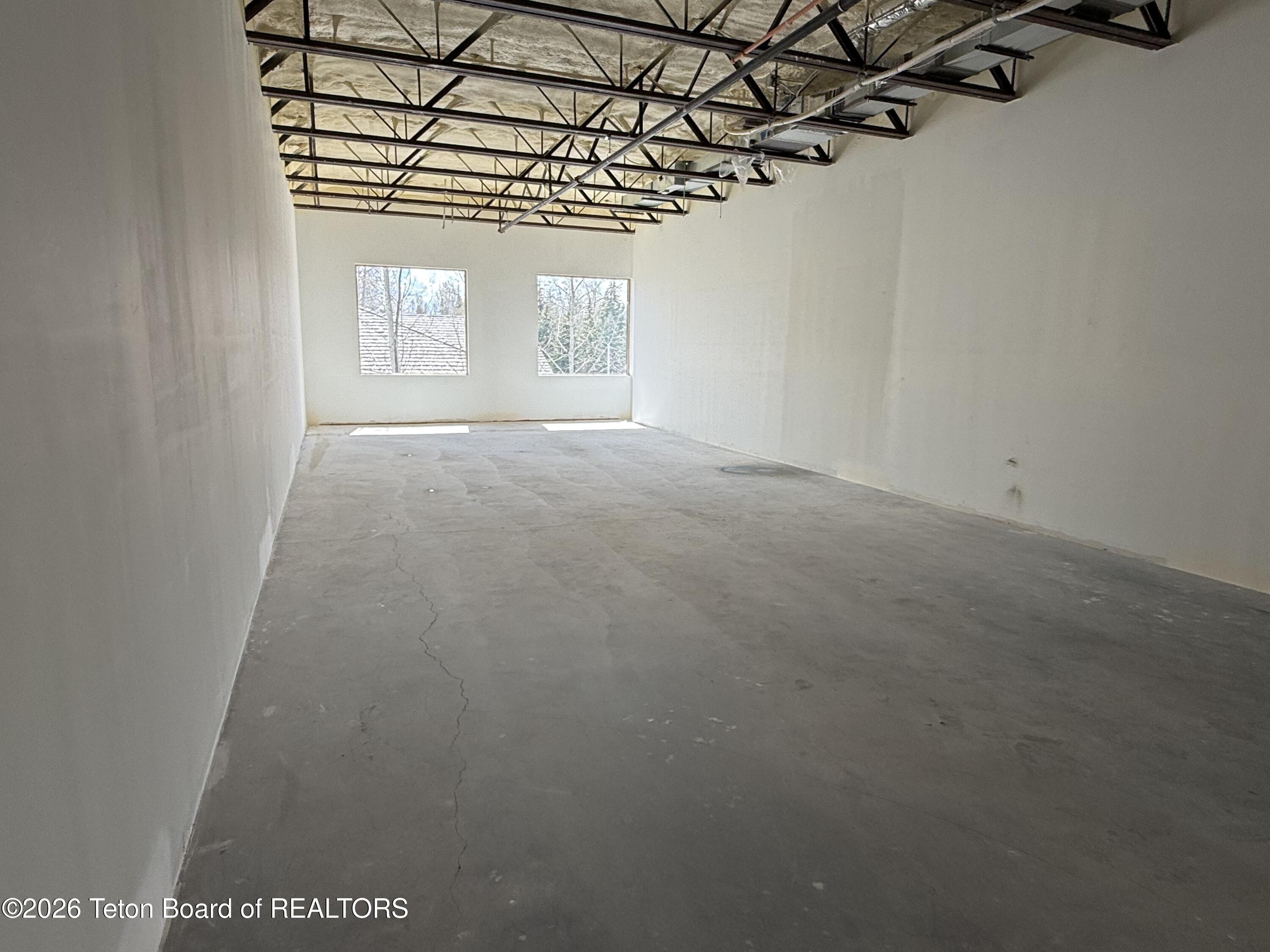 4030 W LAKE CREEK Drive 4