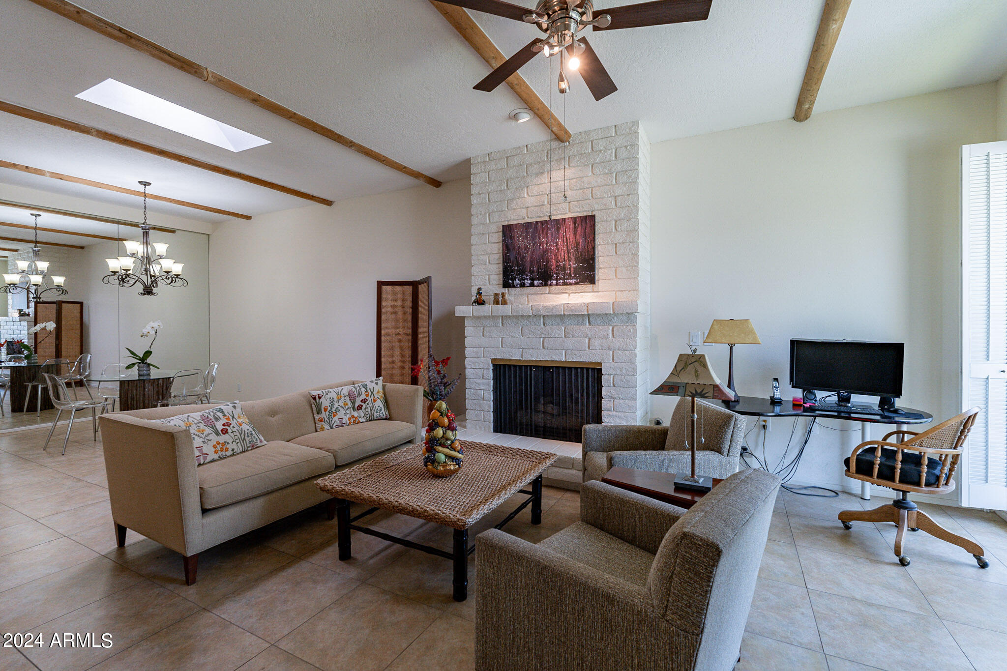7133 E MCDONALD Drive