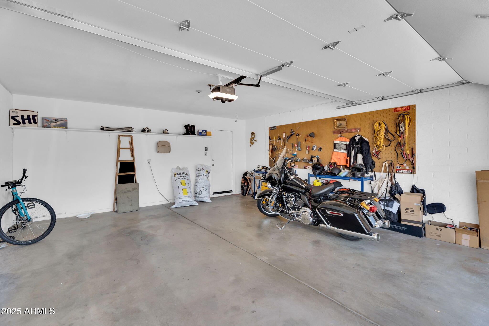 5111 E PRESIDIO Road
