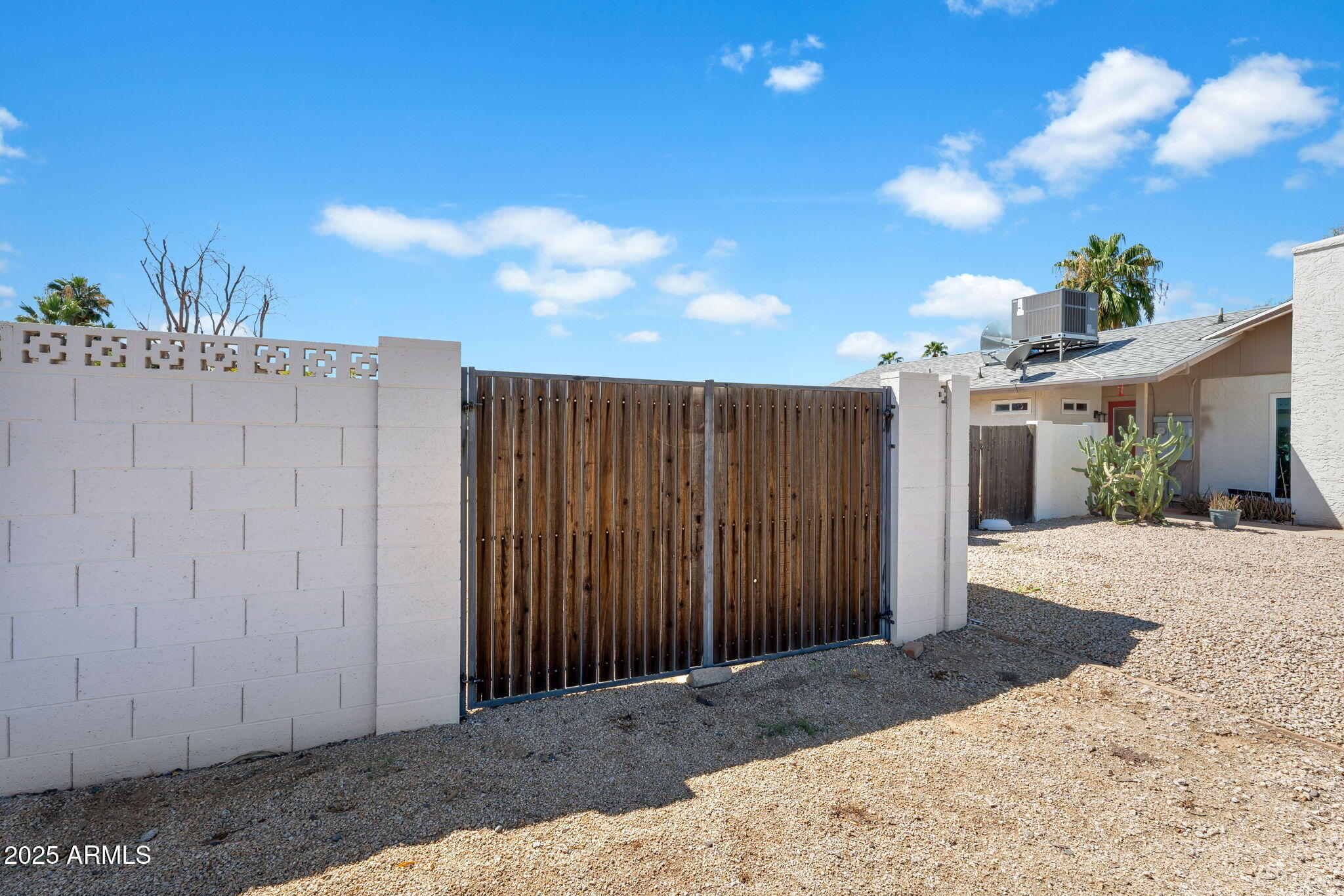 5111 E PRESIDIO Road