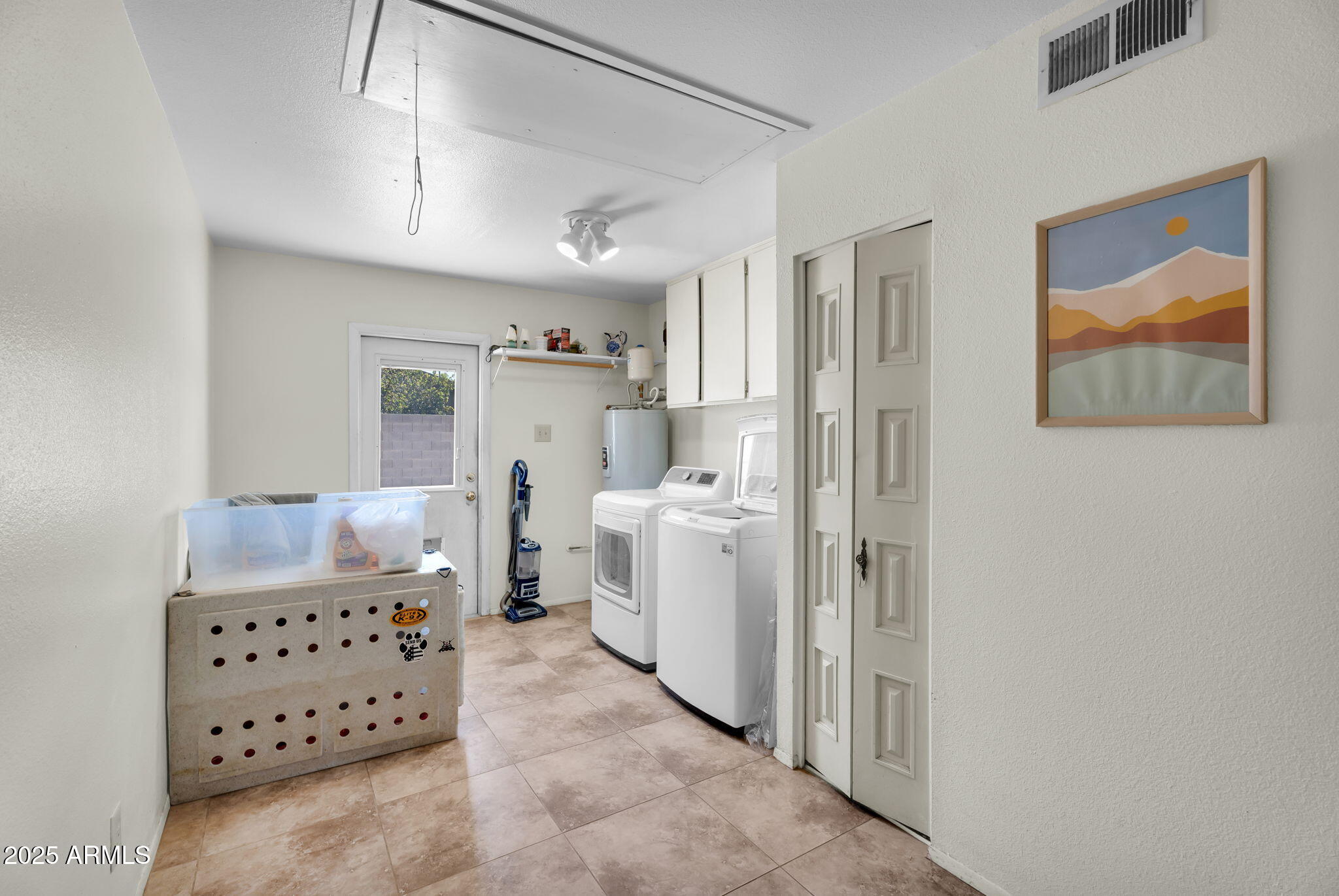 5111 E PRESIDIO Road
