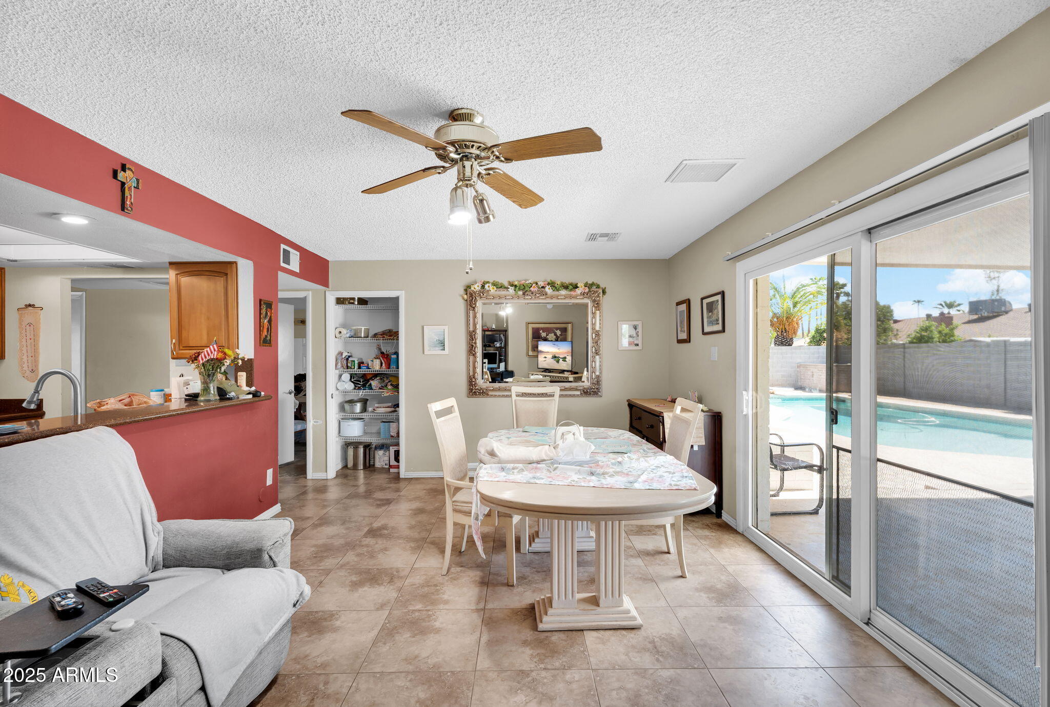 5111 E PRESIDIO Road