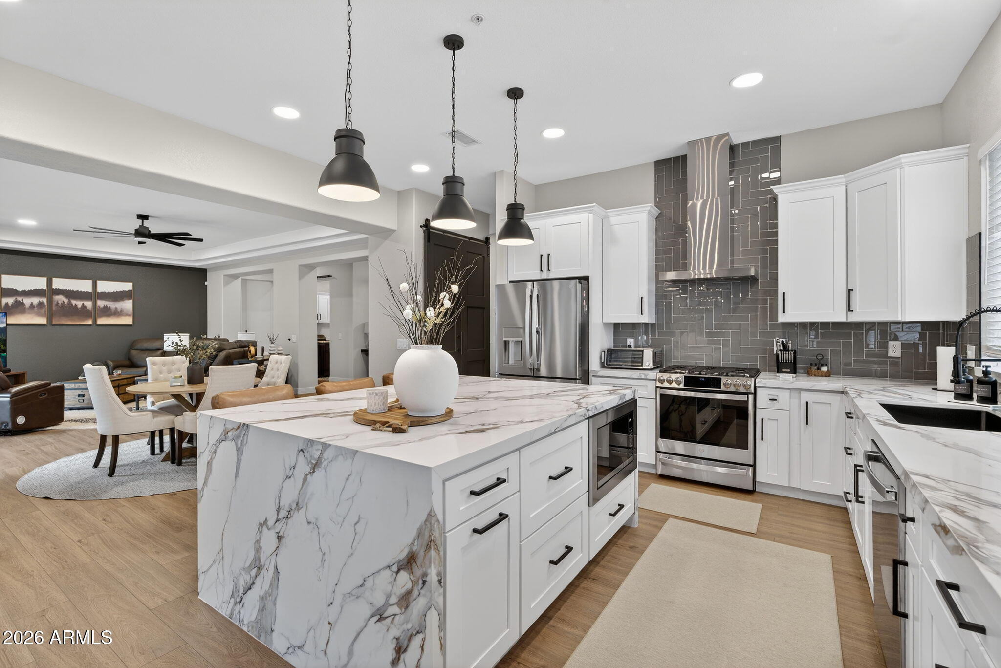 6018 E SMOKEHOUSE Trail