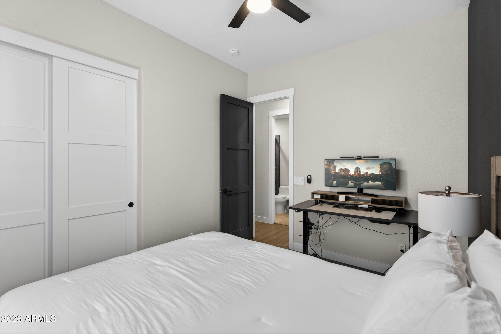 6018 E SMOKEHOUSE Trail