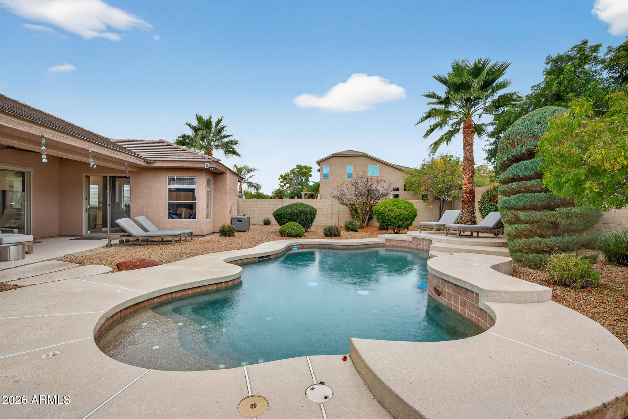 6018 E SMOKEHOUSE Trail