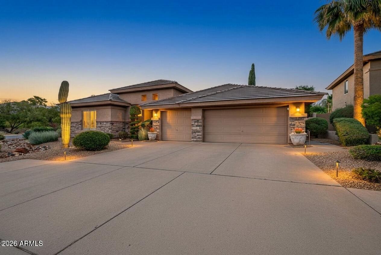 6018 E SMOKEHOUSE Trail