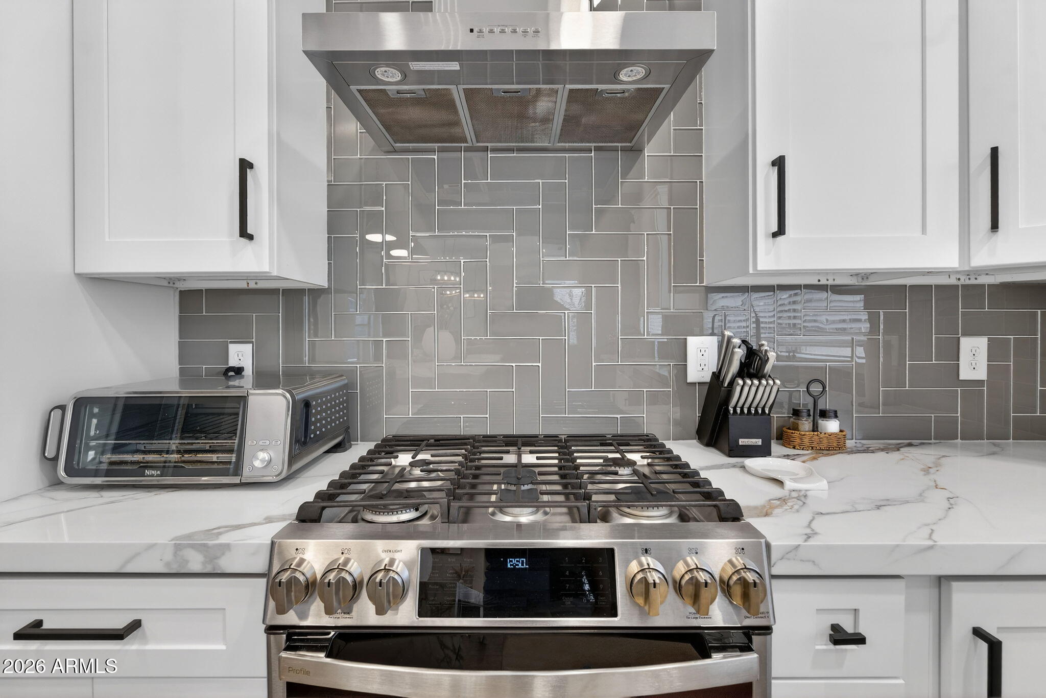 6018 E SMOKEHOUSE Trail