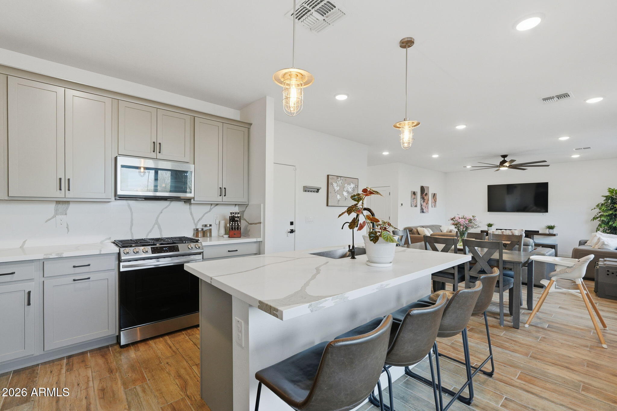 9240 E SEQUENCE Avenue