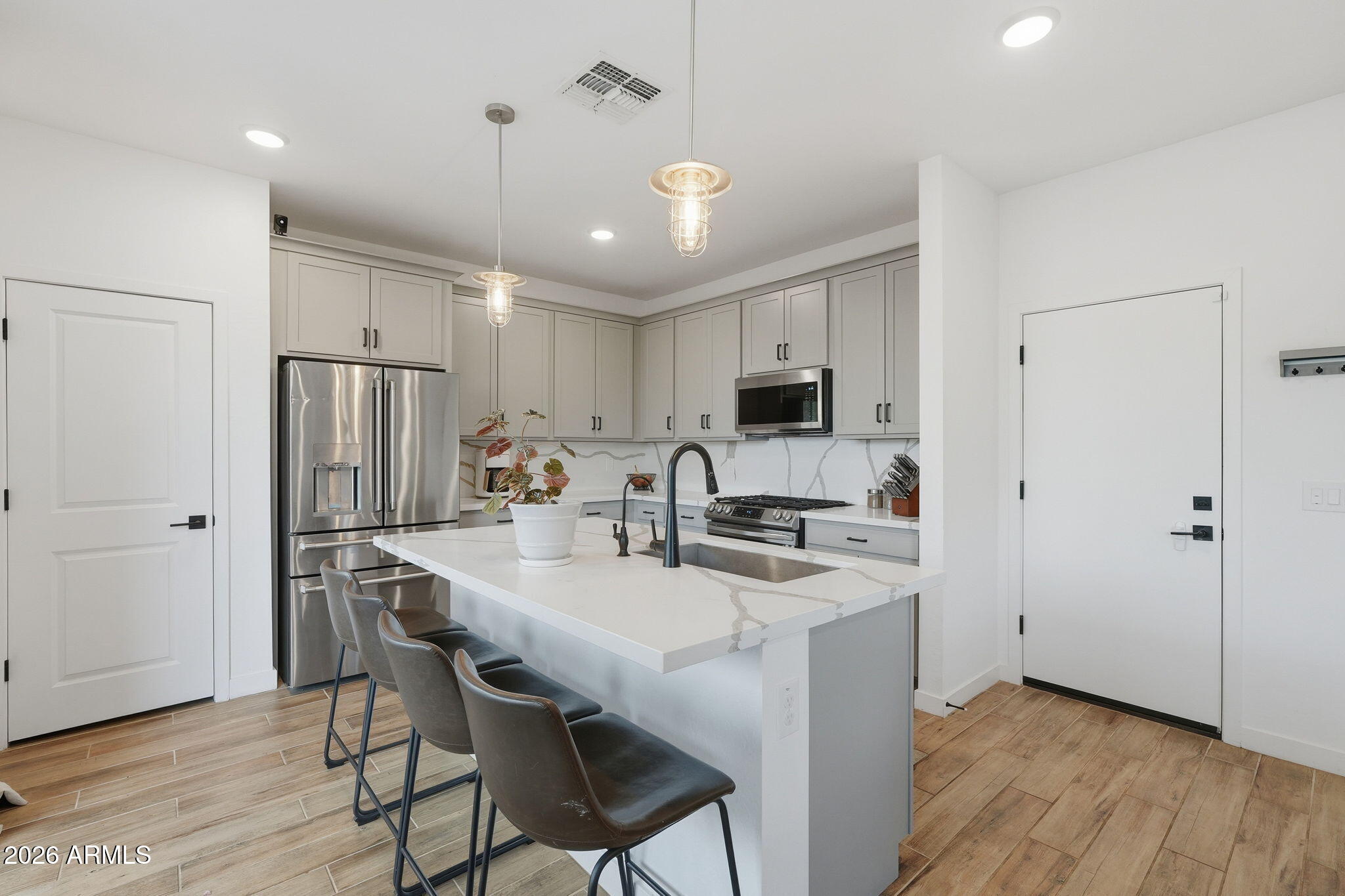 9240 E SEQUENCE Avenue