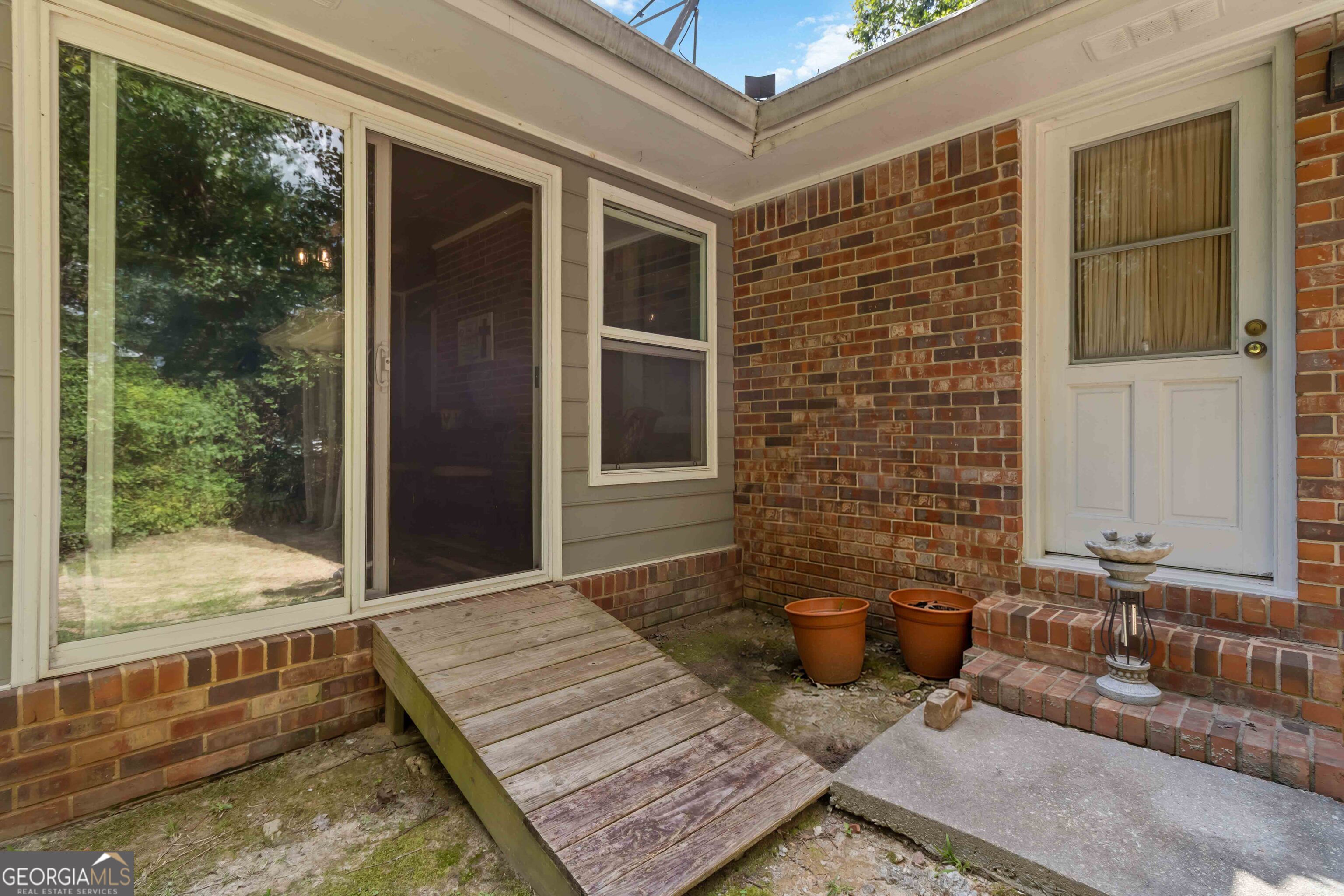 2199 Vivid Court