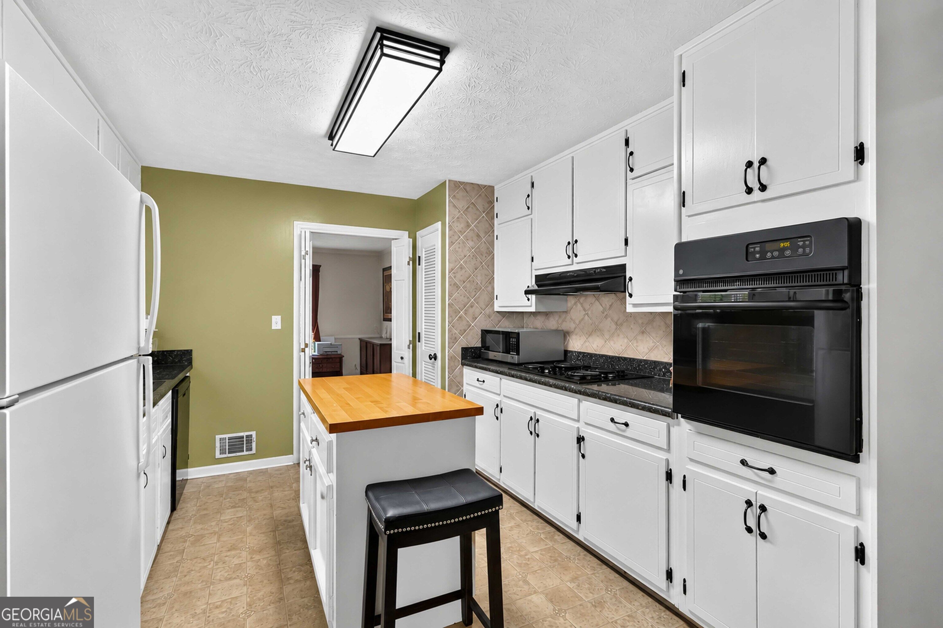 2199 Vivid Court
