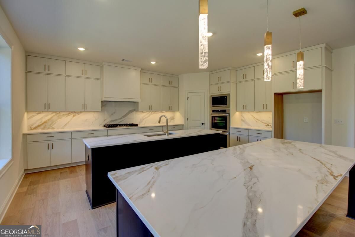 3053 SW Reserve Ct