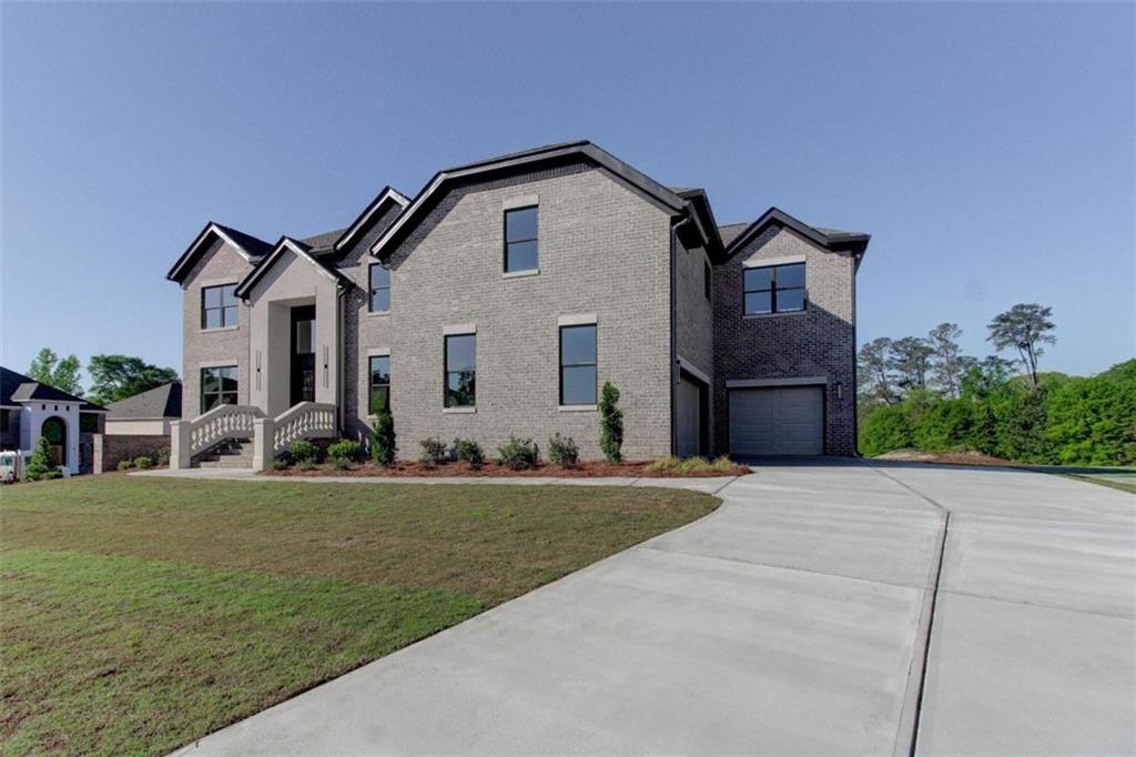 2984 Waterford Drive SW