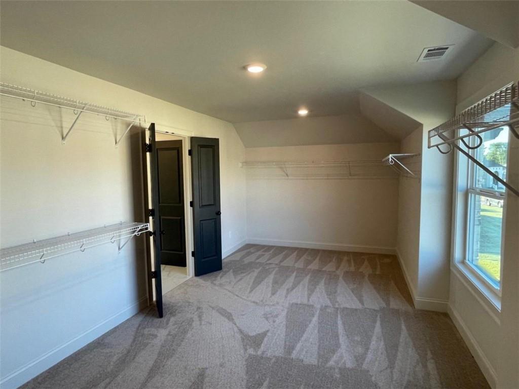 2978 Waterford Ln SW