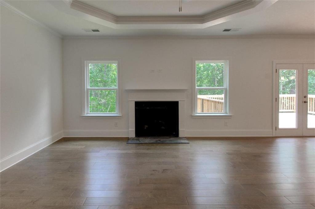 3252 Creekside Drive