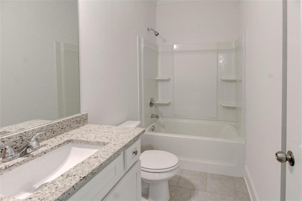 3252 Creekside Drive