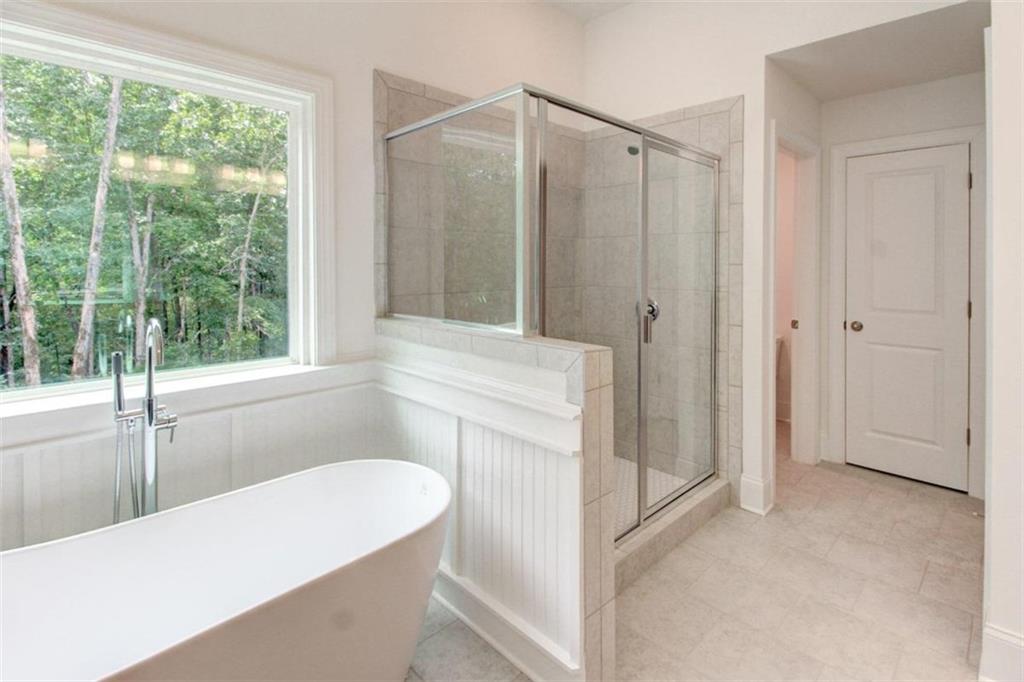 3252 Creekside Drive