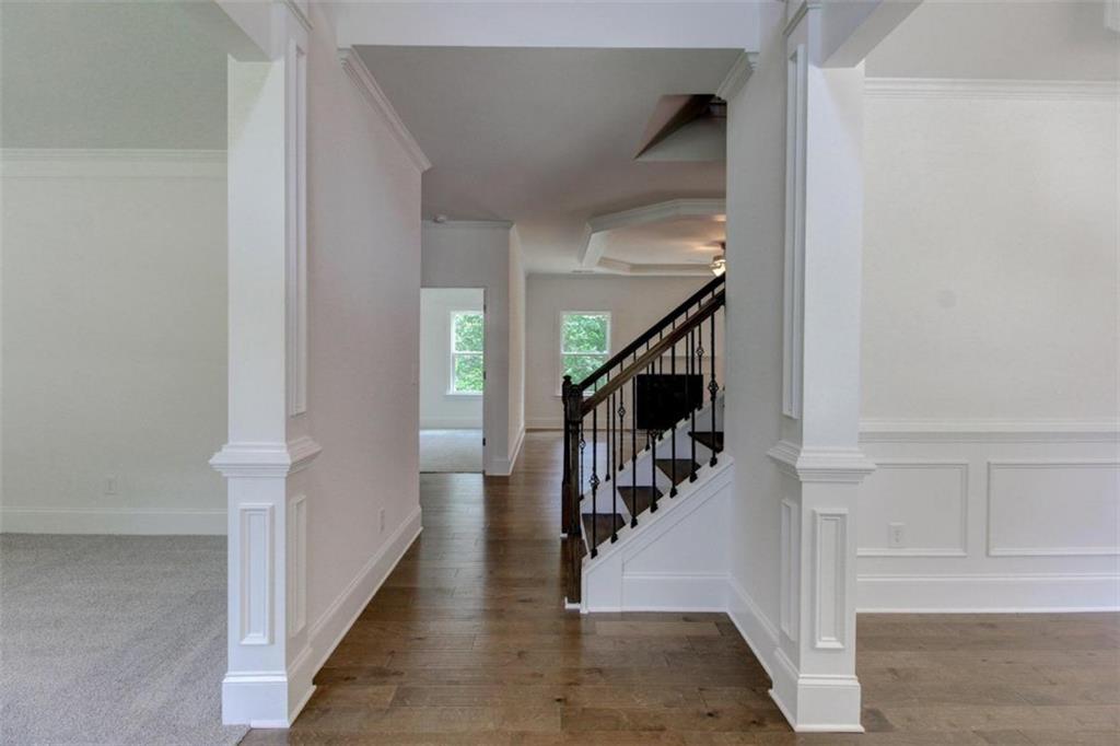 3252 Creekside Drive