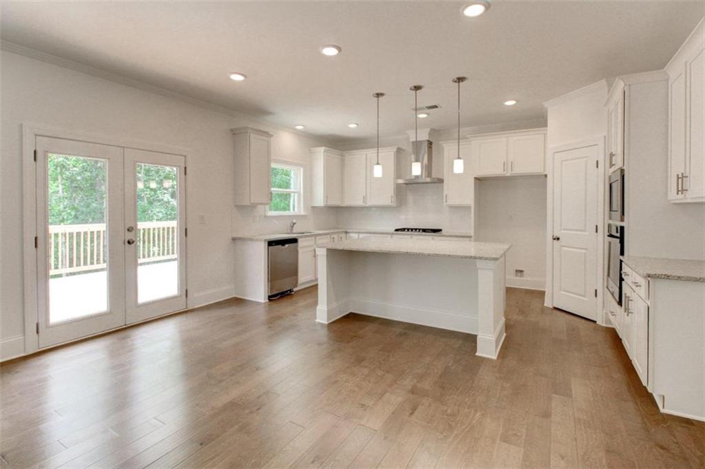 3252 Creekside Drive